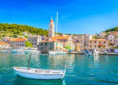 Pučišća, en la isla de Brač, Croacia