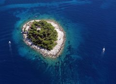 Ilhas Pakleni, perto de Hvar, Croácia